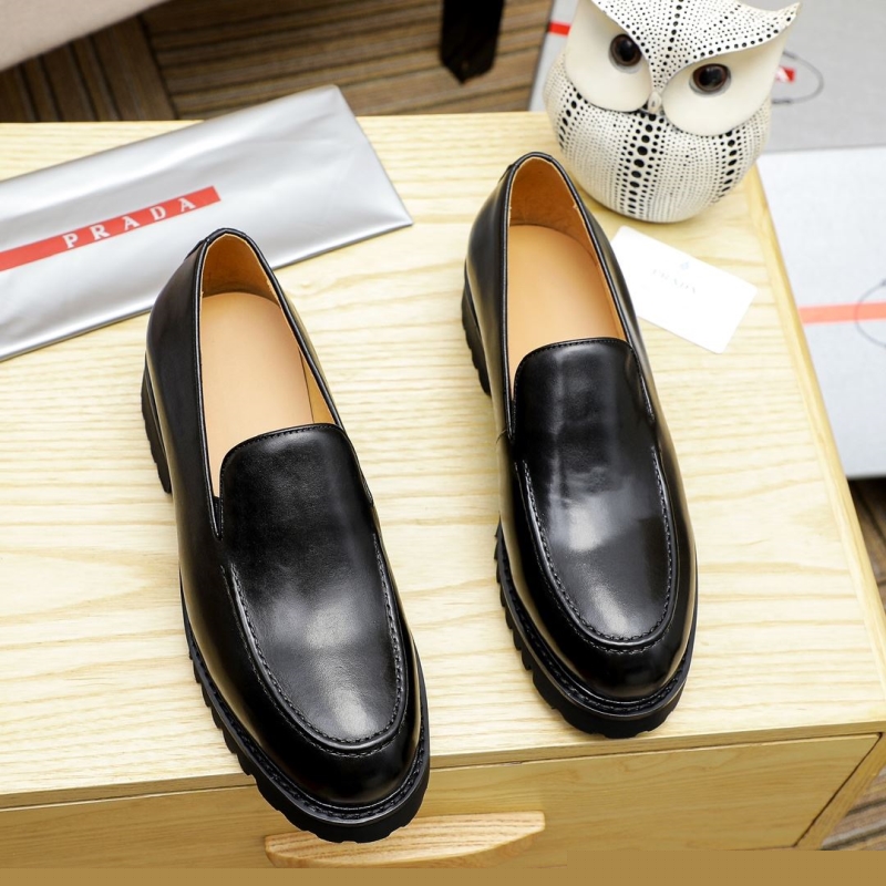 Pra*a leather shoes